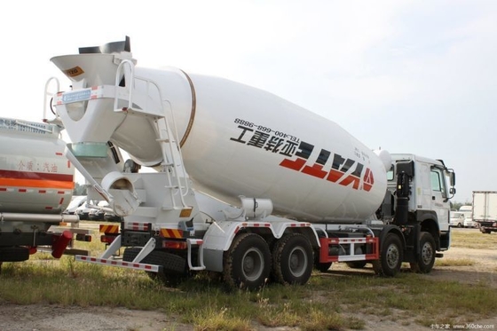 Camion pesante nazionale HOWO 8X4 5.5 carrato Camion miscelatore di calcestruzzo e capacità di 2-25m3