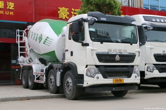 Negozi di materiali da costruzione utilizzati SinotruK HOWO T5G 340HP 8X4 7.37 Quadrato
