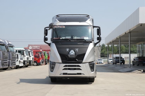 Capacità di carico elevata 570 CV Fiume Giallo X7 camion pesante 6X4 AMT trattore automatico 23 anni