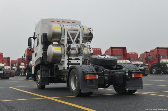 Stock Dongfeng Tianlong KL Heavy Truck 4*2 6*4 testa di trazione per il normale sedile del conducente