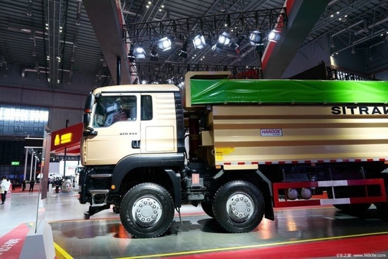 23 0 km Sinotruck SITRAK C7H 440HP Dump truck 8X4 6X4 4X2 per il trasporto di merci su strada