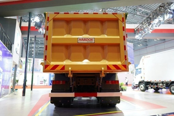 23 0 km Sinotruck SITRAK C7H 440HP Dump truck 8X4 6X4 4X2 per il trasporto di merci su strada