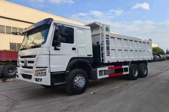 Direzione destra Camione pesante nazionale Usato HOWOV7 6X4 440 HP Camione da scarico 5,8m Auto speciale