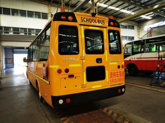 Autobus scolastico Dongfeng da 24 posti con potenza massima di 85 e cilindrata di 6-8 litri