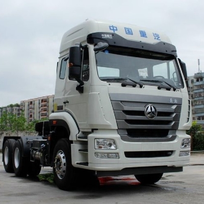 12 Trasferimento in avanti SinotruK Haohan J7G 4*2 6*4 CHG LNG Special Truck Traction Head