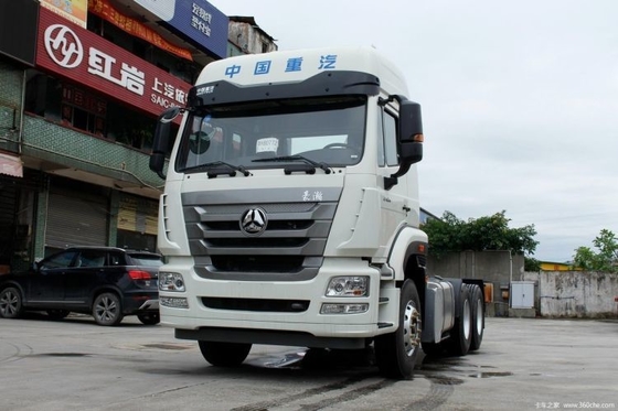 12 Trasferimento in avanti SinotruK Haohan J7G 4*2 6*4 CHG LNG Special Truck Traction Head
