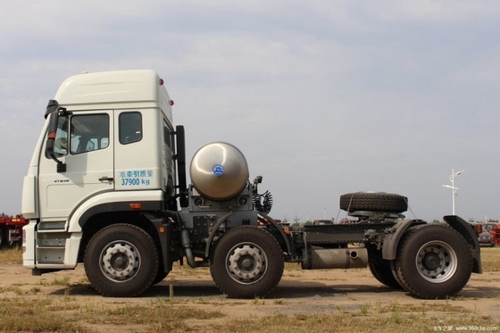 SinotruK Haohan J7G 251 350hp LNG Truck Head con 12 cambio in avanti a prezzi accessibili