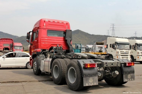 SinotruK Haohan J7B 4*2 6*4 CHG LNG Traction Truck con capacità del serbatoio 400-500L