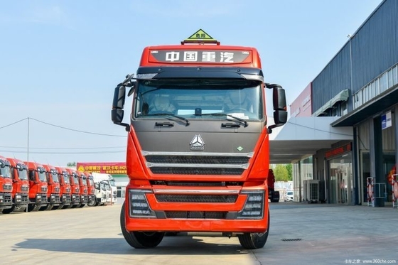 6 cilindri HOWO TH7 4*2 6*4 Trattore CHG LNG Camion testa per il trasporto di merci pericolose