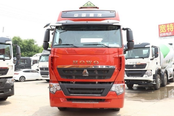 Sinotruk HOWO T7H 440HP 6X4 Trattore chimico pericoloso con 500-600L di capacità del serbatoio del carburante