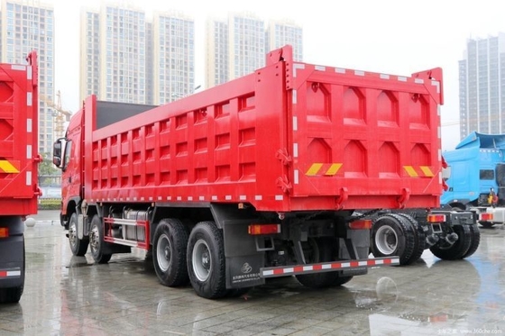 Dongfeng Liuqi Chenglong H70 di seconda mano 8X4 375hp 8.6m Dump Truck con potenza combinata