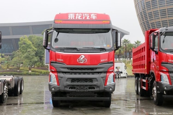 Dongfeng Liuqi Chenglong H70 di seconda mano 8X4 375hp 8.6m Dump Truck con potenza combinata