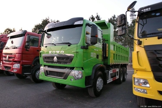 Camion pesante nazionale HOWO T5G 6X4 5,8m Camion spazzatura con motore da 310 CV e 2 passeggeri