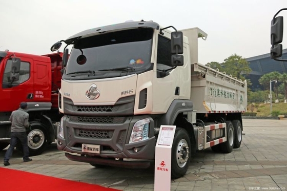 Dongfeng Liuqi Chenglong H5 310 HP 6X4 Traction Truck Head con cambio inverso numero 2