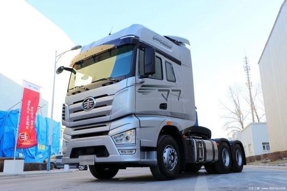 FAW Jiefang J7 Camion pesante 560 CV 6X4 Capo di camion di grande trazione con sistema multimediale