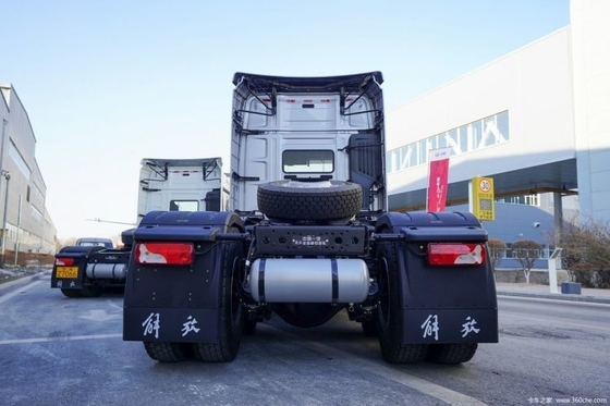 FAW Jiefang J7 Camion pesante 560 CV 6X4 Capo di camion di grande trazione con sistema multimediale