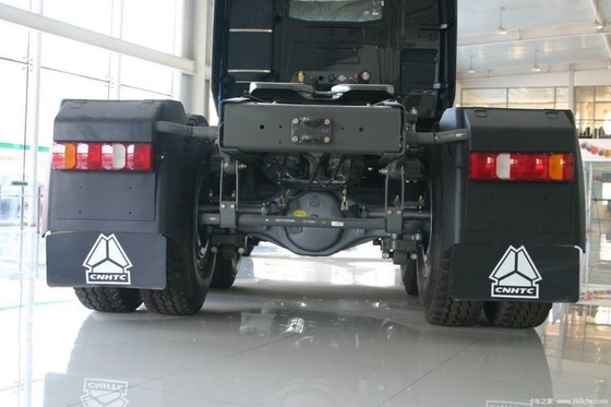 Howo A7 6x4 usato camion trattore con 400-500L di capacità del serbatoio di carburante e motore SINOTRUCK