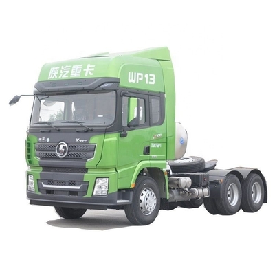 Camionetti a trattore a GNL da 430 CV 6X4 con sistema multimediale e serbatoio di carburante di capacità ≥ 600L