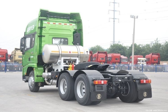 Camionetti a trattore a GNL da 430 CV 6X4 con sistema multimediale e serbatoio di carburante di capacità ≥ 600L