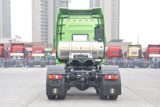 Camionetti a trattore a GNL da 430 CV 6X4 con sistema multimediale e serbatoio di carburante di capacità ≥ 600L