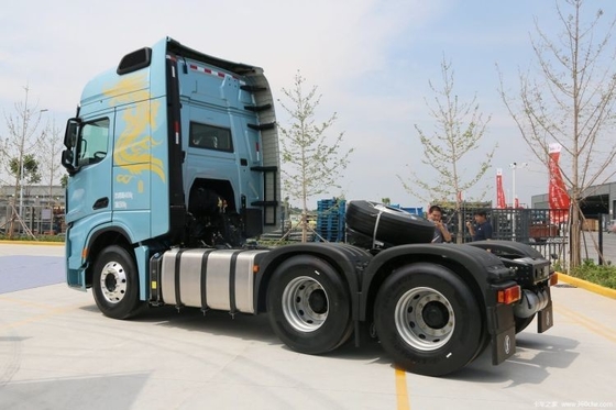 Testa del camion con trazione automatica a ingranaggi Cummins Longchamp 660HP 6X4 AMT dell'automobile Shaanxi