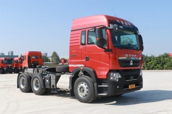 SINOTRUCK HOWO TX Camion pesante 6x4 Camion trattore con 460 cavalli e chilometraggio 0 km