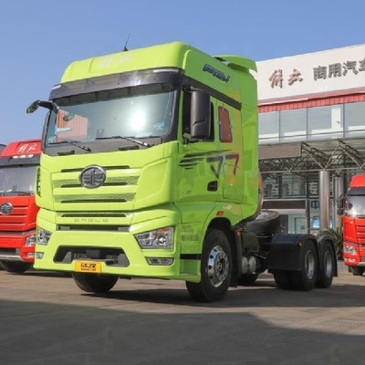 FAW Jiefang J7 Truck pesante 6X4 LNG Truck di trazione 530hp Motore e controllo di velocità ACC
