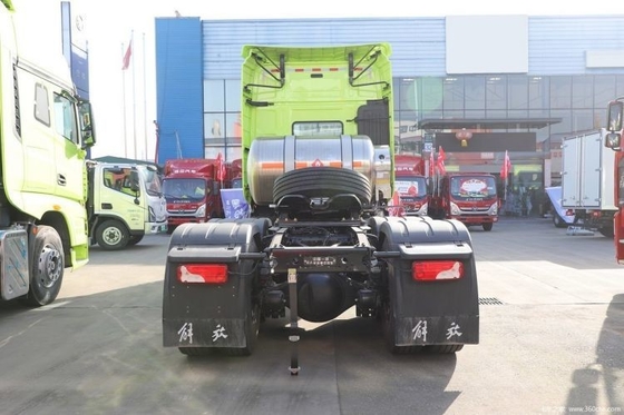 FAW Jiefang J7 Truck pesante 6X4 LNG Truck di trazione 530hp Motore e controllo di velocità ACC