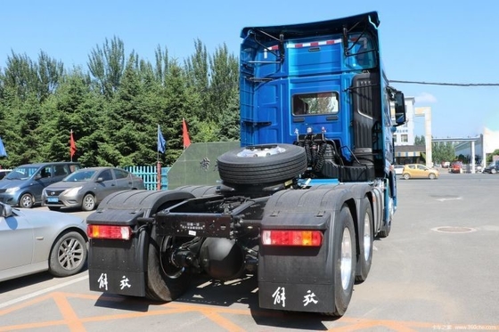 FAW Jiefang J7 LNG CHG 371 375HP 4*2 6*4 6*2 Trattore a carico con velocità massima di 120KM/h