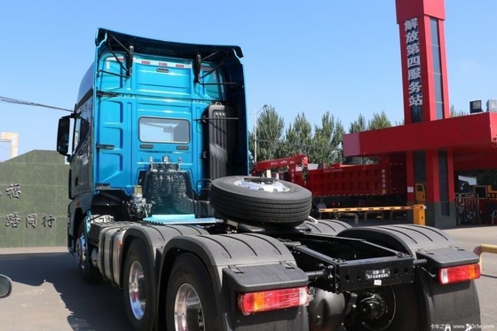 FAW Jiefang J7 LNG CHG 371 375HP 4*2 6*4 6*2 Trattore a carico con velocità massima di 120KM/h