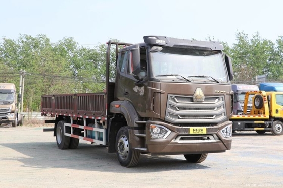Sinotruk National Heavy Duty Truck HOWo NX 220HP 4X2 6.75m Hurdle Truck per Van Cargo