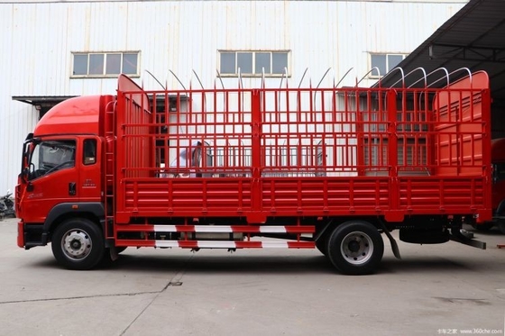 Direzione destra SinotruK HOWO G5X Card 4X2 220 CV 6.75m Semi-magazzino camion con ABS