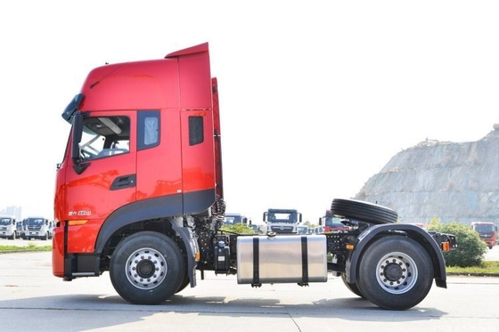 Mezza fila di sedili file Dongfeng Tianlong KL 385 HP 4X2 camion trattore con touch screen