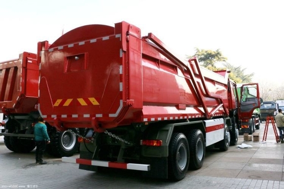 Popolare boutique di seconda mano SINOTRUCK HOWO Camion pesante 440 CV 8X4 Dump Truck 7,6m