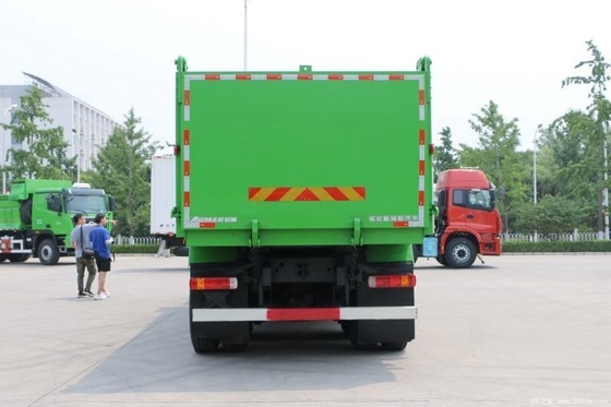 Tipo di guida a destra Camion pesante Foton Auman ETX 9 Serie 400 CV 8X4 7,4 m Camion spazzatura
