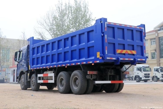 Sinotruk HOWO T7H camion pesante 440 CV 8X4 7.6m camion scarico con serbatoio di carburante 300-400L