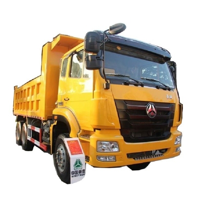 SINOTRUCK Haohan J5G 310hp 6X4 5.8m Dump Truck a una competizione