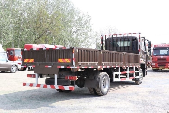 23 Hot Boutique Auto usate SINOTRUCK Howo NX Medium Card 220hp 4X2 6,75 m Camion ad ostacoli