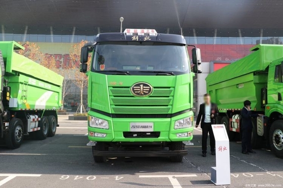 FAW Jiefang J6P Camion pesante 390 CV 6X4 5,6 m Camion spazzatura per il trasporto di carichi pesanti