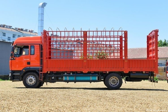Sinotruk di seconda mano SITRAK G5 Medium Truck 240HP 4X2 6.8m Grid-Type Truck Accessibile