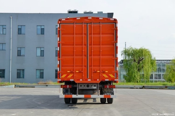 Sinotruk di seconda mano SITRAK G7 330hp 6X2 8,6m Camion tipo griglia Camion recinzione