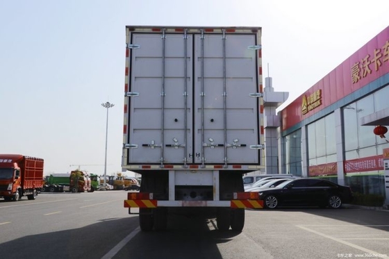 EURO 5 10 Numero di cambio in avanti Sinotruk HOWO T5G 280hp 4X2 7,92m Furgone furgone