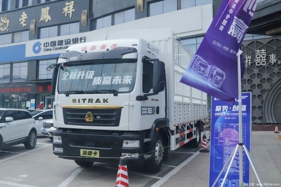 270 CV SINOTRUCK SITRAK G5S Luxury 4X2 6.8m AMT camion di magazzino a trasmissione automatica