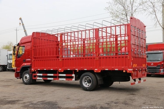 Dongfeng Liuqi Chenglong H5 260hp 4X2 6.8m camion medio con 8 numero di cambio in avanti