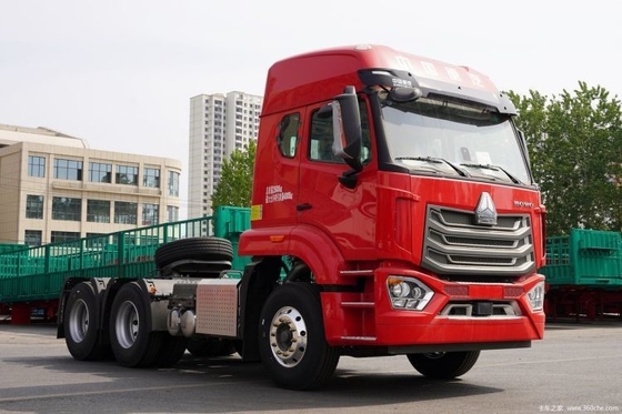 Trattore per autoveicoli pesanti usato HOWO NX 6X4 con capacità del serbatoio ≥ 600L e finestre automatiche