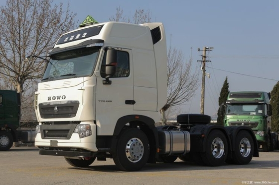 Il Boutique HOWO T7H Heavy Truck 540 HP 6X4 Traktor Truck a un con motore Sinotruk