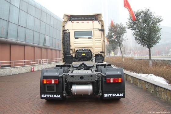 6 cilindri SinoTRUK SITRAK C7H 540HP 6x2R Camione trattore con cambio ZF16S2531TOTO